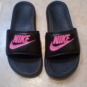 Nike Slides Pink/Black
